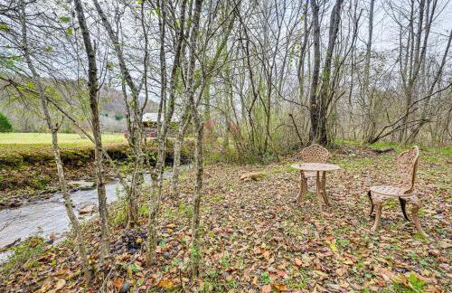 Cozy Couples Getaway with Hot Tub Fox Ridge Cabin - Foto 29