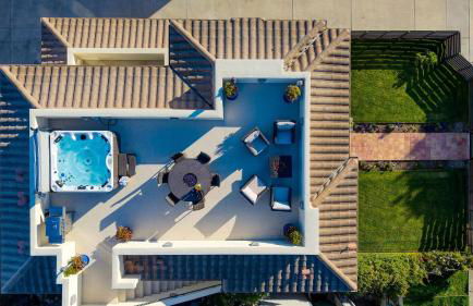 Sunset Serenity by Avantstay Rooftop w/ Hot Tub & Fire Pit, 3 Blocks to Beach! - Foto 14