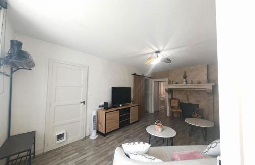 chez Émile côté face maison entière, 3 chambres, 2 salles de bains,jardin et terrasse - Foto 7