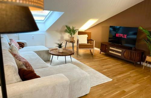 2-Zimmer Apartment - Zentral über den Dächern von Aschaffenburg - 5 min vom HBF - Gegenüber City Galerie - Foto 3
