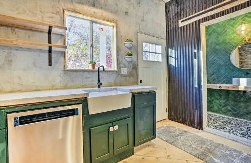 Stylish Newark Home with Deck Less Than 14 Mi to NYC! - Foto 14