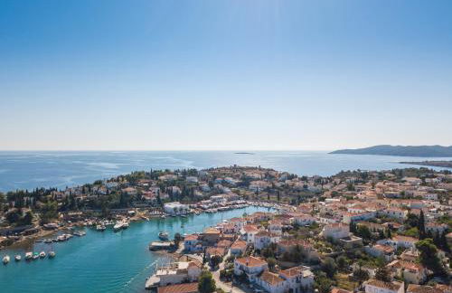 Mare Monte Luxury Suites - Photo 59