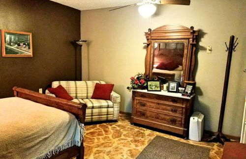 Comfortable Room Rental for a Vacation in Poweshiek County, Iowa - Foto 21