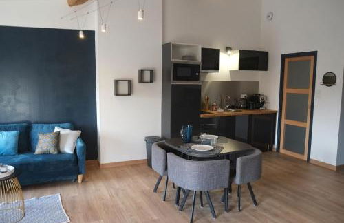 A l'ombre des remparts - Foto 20