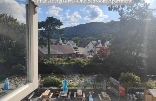 Llew Accommodation - The Townhouse - Photo 15