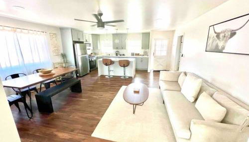 Modern Home with View and Large Private backyard - Foto 3