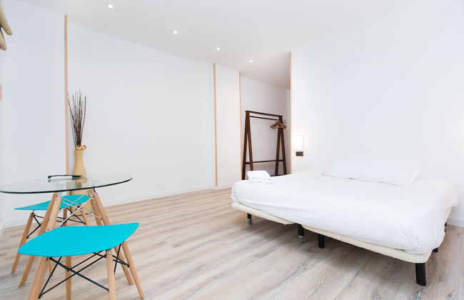 AinB Las Ramblas Colón Apartments - Foto 10