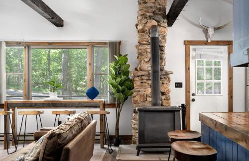 River Access Cabin w Hot Tub Kayaks WiFi Grill - Photo 12