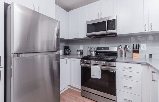 VA - Avalon - Apt 302 - Photo 9