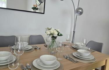 Coastal Comfort in Leigh Ideal for Work & Leisure - Foto 29