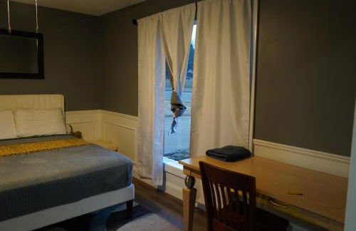 Stylish 4BR Prime Location Close to All! - Foto 54