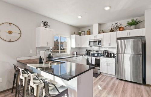 New 2 Bed 2 Bath Near Perry Dist and DT - Foto 3