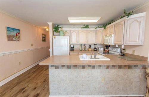 ROYAL GARDEN RESORT 401 condo - Photo 13