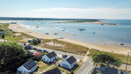 Across from Mayo beach walk to downtown - Foto 2