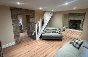 Cosy Cottage Hot Tub Sleeps 8 Log Fires - Foto 1