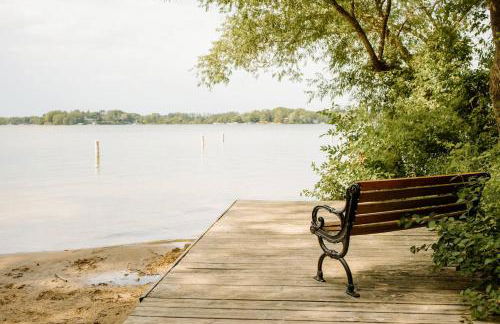 Charming Historic Upper | Walk to Downtown, Lakes - Foto 5