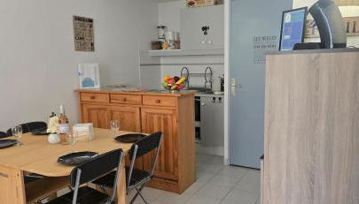 Les Soleillades- Villa, résidence avec piscine et stationnement à proximité de la mer - Foto 3