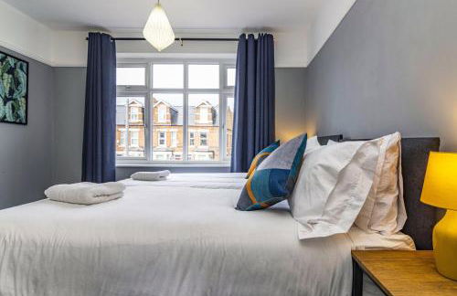 Lovely 4BDR home- Off street parking sleeps 7 - Foto 22