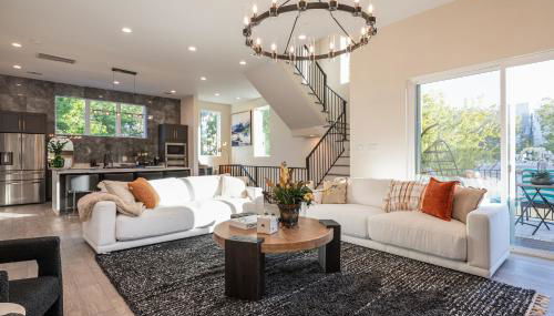 Thompson Luxuries Urban 4BR Townhome Mins to Downtown - Foto 5