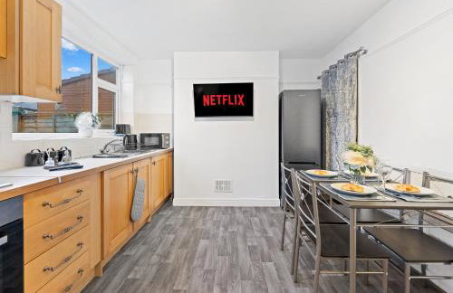 Luxury Group Stay - Manchester - Sleeps 7 - Foto 6