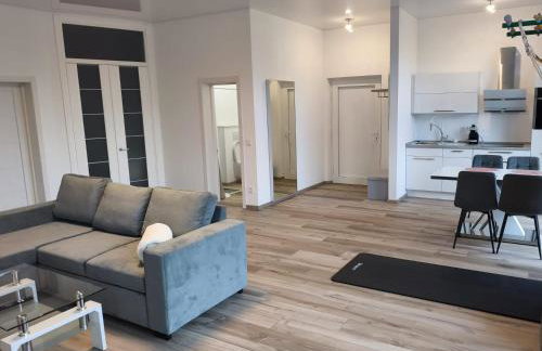 Moderne Ferienwohnung in ruhiger Lage mit Fitnessgeräte - Foto 3