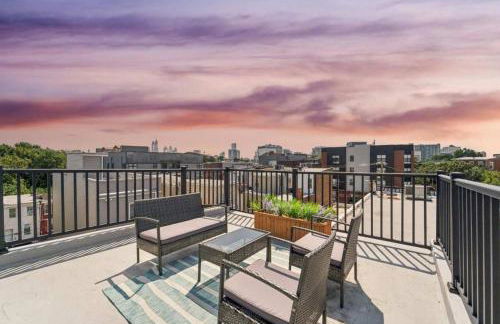 Roof deck w city views - brand new 3bd 3ba - Foto 18