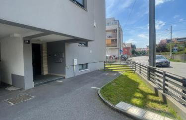 Lucky Place Apartment - Žumberačka with Free Private Parking - Foto 14