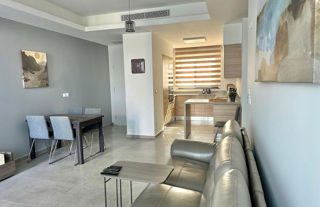 Charming 2 Bedroom Garden Suite Getaway - Photo 17