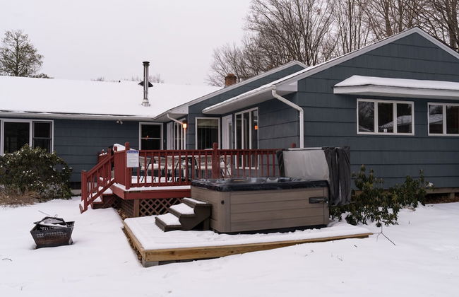 HV Spacious Retreat w Pool No Cleaning Fee - Foto 21