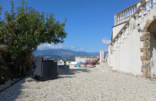 Villa dei Sogni, with private pool ,roof terrace and spectacular views of Monaco and Ligurian mountains - Foto 9