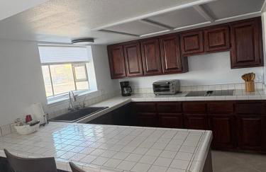 Private Oasis Condo with River views across from Laughlin - Foto 10