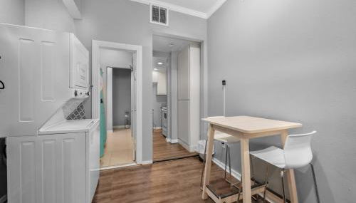 Modern & Chic Montrose Studio - Prime Location & Free Parking - Foto 2