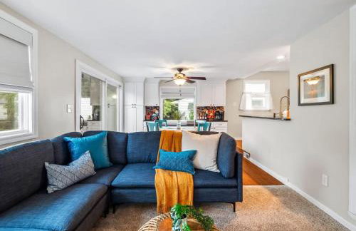 4 Bedroom Pool and Hot Tub Home Near Cleveland - Photo 47