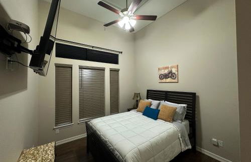 Modern coziness at its best! - Photo 18