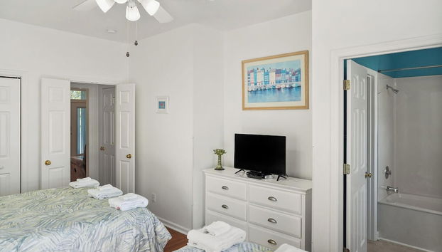 Newly Remodeled 3 Bed Home in Heart of Fripp Island - Foto 2, Habitación