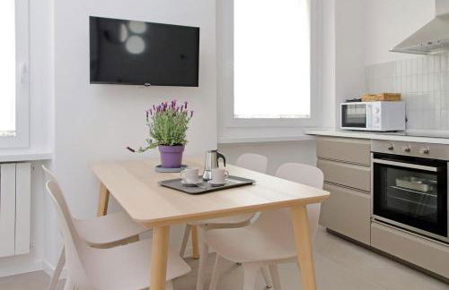 Brand New Modern Apt 2 Stops to Colosseum - Photo 43