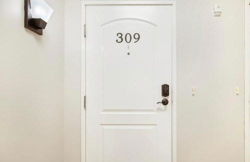 2BR loft condo in downtown Johnson City - Foto 32