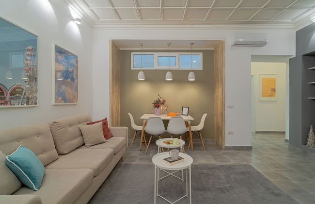 Central 4BR Flat - 2 Units Combined with Balconies, Near Cismigiu, 2 Kitchens & 2 Baths - Foto 24