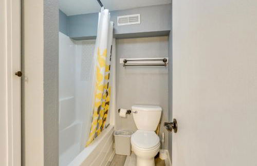 Howe Retreat with Fire Pit and Private Boat Dock! - Foto 14