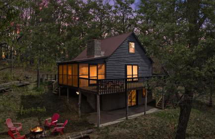 Cabin w Fireplace Fire Pit Grill & Games - Foto 48