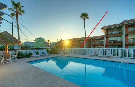 Beach Boardwalk Access Pool + Remodeled Interior Tropical Haven by Avantstay - Photo 54