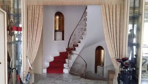 Villa mit Auffahrt - Foto 3