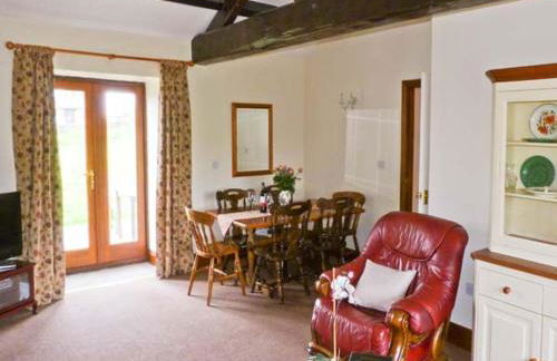 The Carthouse - Photo 3