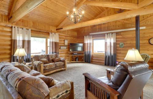 Hill City Log Cabin Along Newton Creek! - Foto 6