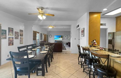 Remodeld5BR Modern Retreat with Covered Pool - Foto 29