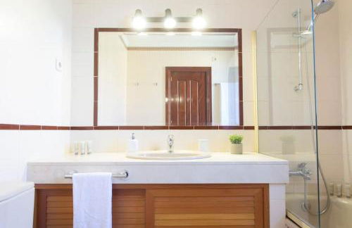 Andalusian villa on the sea and the bay of Malaga - Photo 49