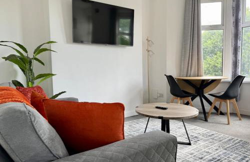 City Centre Embankment Apartments Superb Location - Foto 2