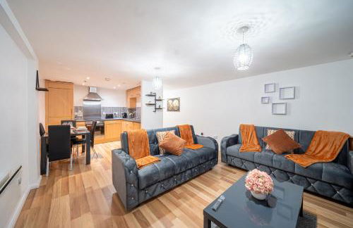 Spacious 2 Bedroom 6 Minute Drive from Huddersfield Town Centre - Ideal Stay - Foto 3