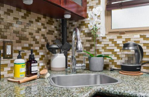 Zen Beach House, Steps From Atlantic Ave and Beach - Foto 32