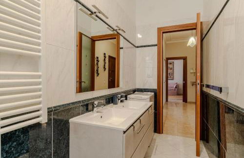 GuestHost - Lovely Apartment X5 with Terrace - Photo 18